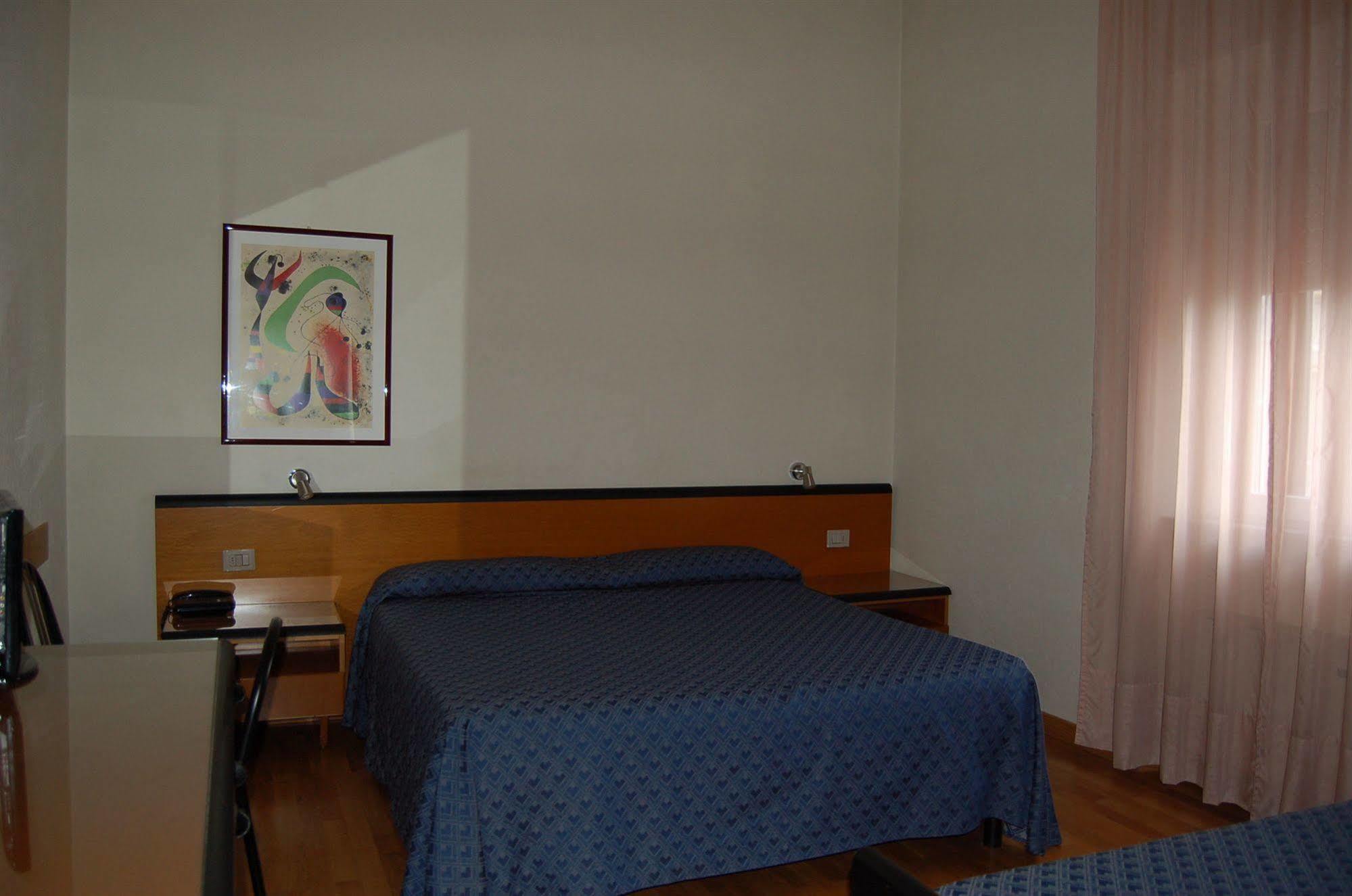 Hotel Nuova Гроссето Екстер'єр фото